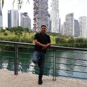 Meet your Posher, Victor